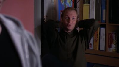 frame_047.jpg