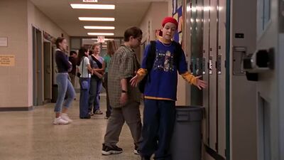 frame_039.jpg