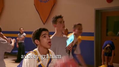 frame_016.jpg