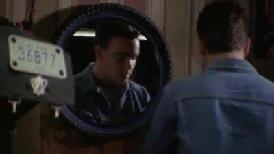 frame_065.jpg